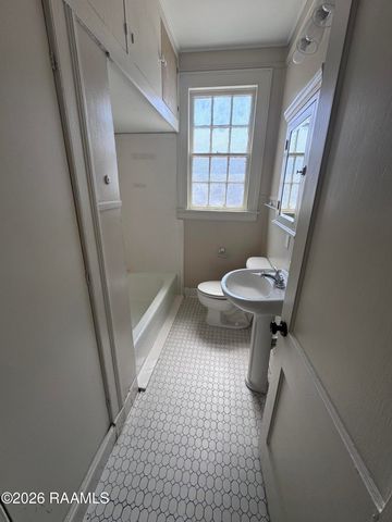 317 W University Avenue 4, Lafayette, LA 70506