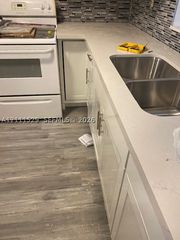 406 NW 68th Ave 118, Plantation, FL 33317