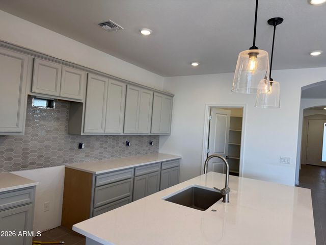 9955 W PINCHOT Avenue, Avondale, AZ 85392