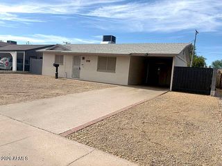 4212 W VISTA Avenue, Phoenix, AZ 85051