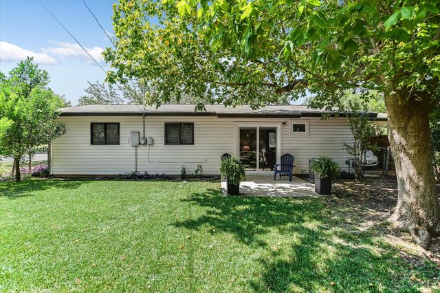 3000 Firwood DR, Austin, TX 78757