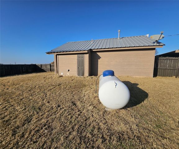 137 Wesley Lane, Bridgeport, TX 76426