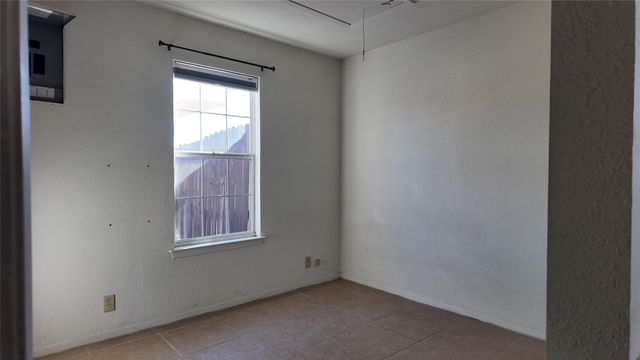 137 Wesley Lane, Bridgeport, TX 76426