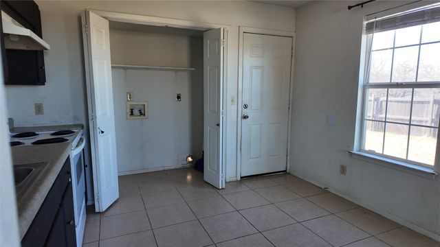 137 Wesley Lane, Bridgeport, TX 76426