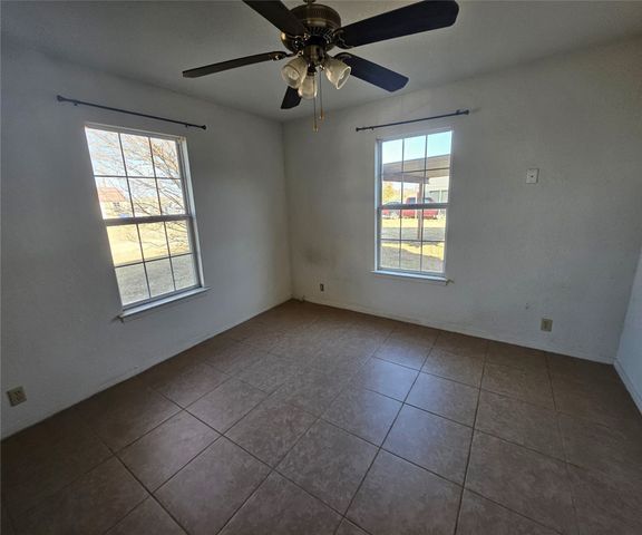 137 Wesley Lane, Bridgeport, TX 76426