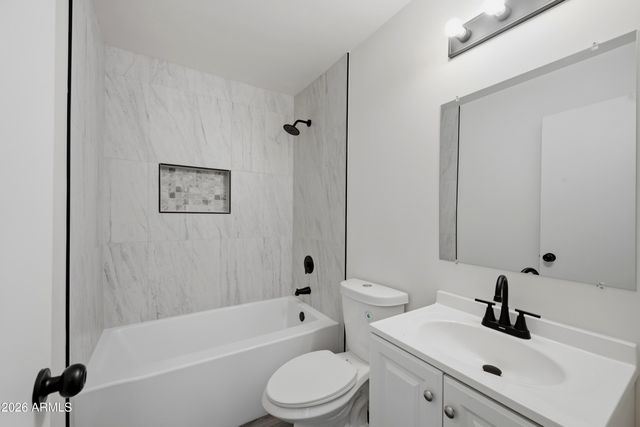 3537 W CHARLESTON Avenue, Glendale, AZ 85308