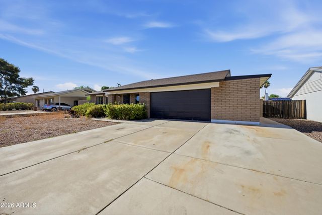 3537 W CHARLESTON Avenue, Glendale, AZ 85308