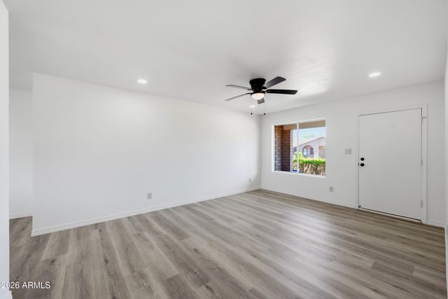 3537 W CHARLESTON Avenue, Glendale, AZ 85308