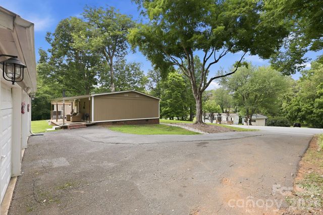5375 Montana Circle NW, Concord, NC 28027