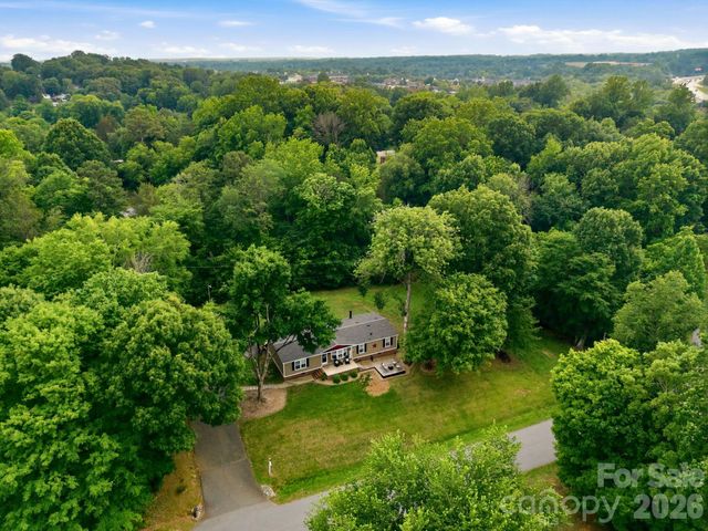 5375 Montana Circle NW, Concord, NC 28027