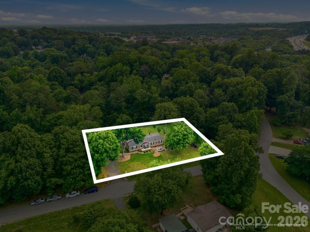 5375 Montana Circle NW, Concord, NC 28027