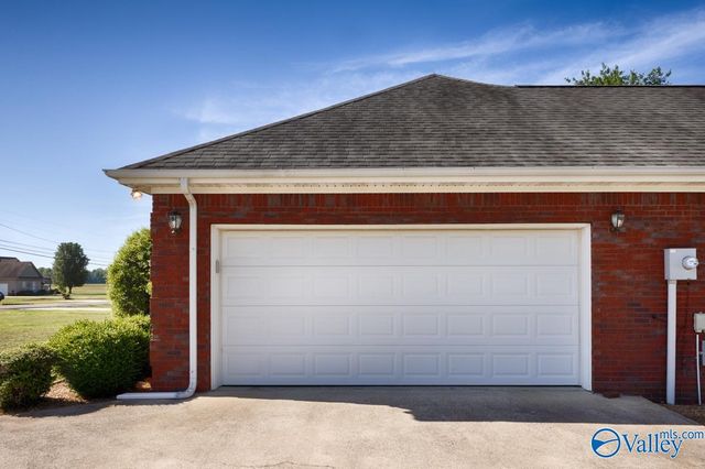 15597 Mcculley Mill Road, Athens, AL 35613