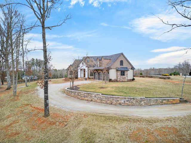 101 Moccasin Way, Landrum, SC 29356