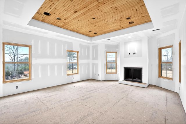 101 Moccasin Way, Landrum, SC 29356