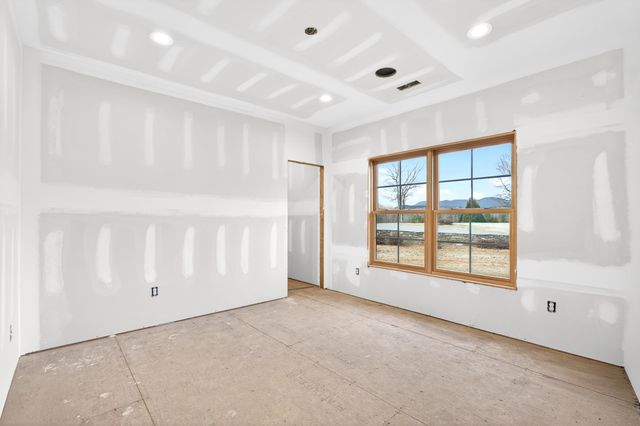 101 Moccasin Way, Landrum, SC 29356