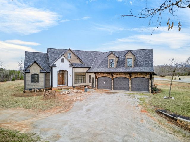 101 Moccasin Way, Landrum, SC 29356