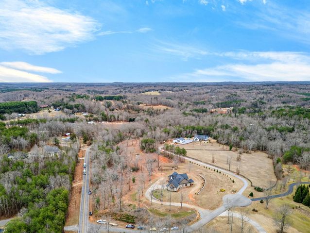 101 Moccasin Way, Landrum, SC 29356