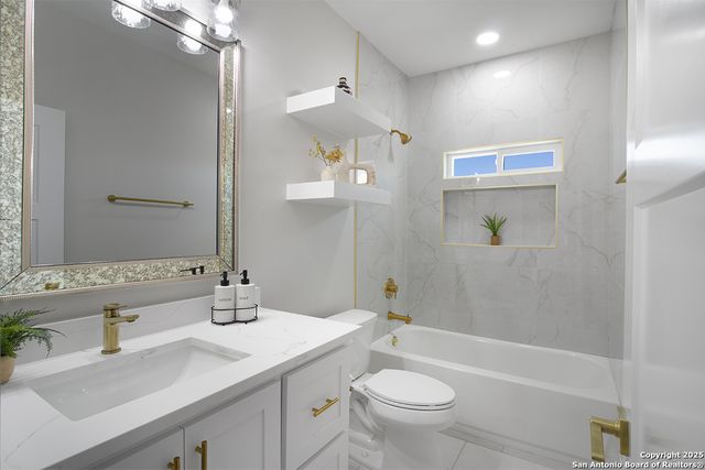 714 Papa Mori, Corpus Christi, TX 78414