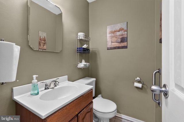 1420 GRACE RD, Swarthmore, PA 19081