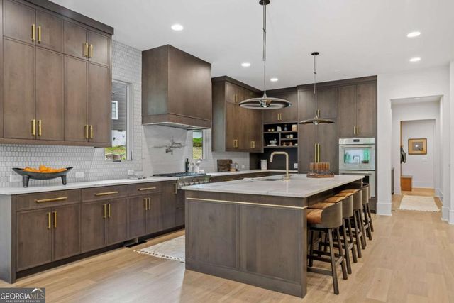 8455 Forsyth Commons Court, Cumming, GA 30041