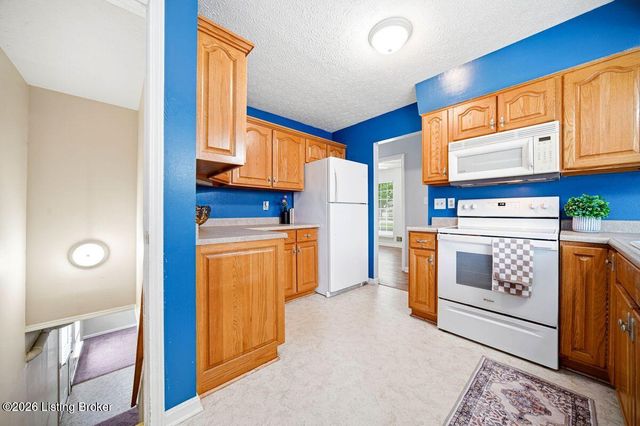 1401 Brooks Hill Rd, Brooks, KY 40109