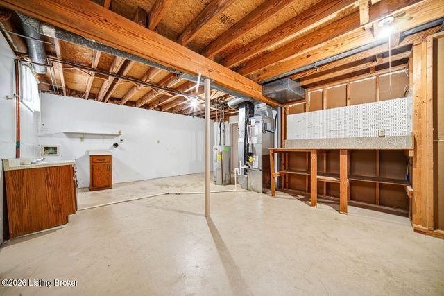 1401 Brooks Hill Rd, Brooks, KY 40109