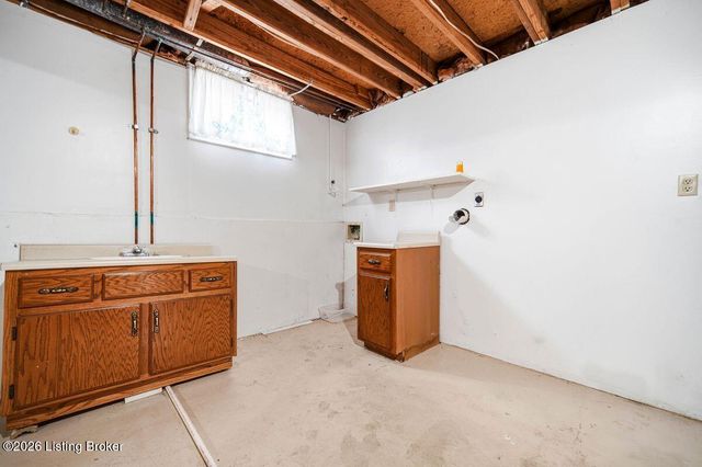 1401 Brooks Hill Rd, Brooks, KY 40109