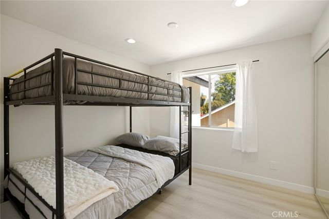 7902 Tampa, Reseda, CA 91335