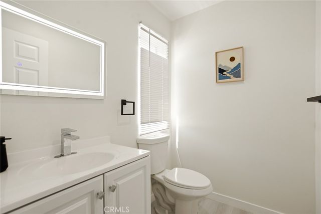 7902 Tampa, Reseda, CA 91335