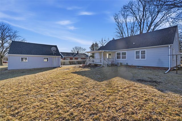 615 6th Street, Waukee, IA 50263