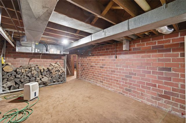 615 6th Street, Waukee, IA 50263