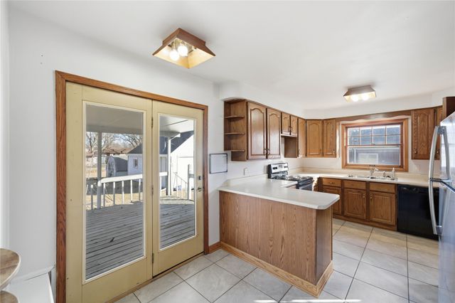 615 6th Street, Waukee, IA 50263