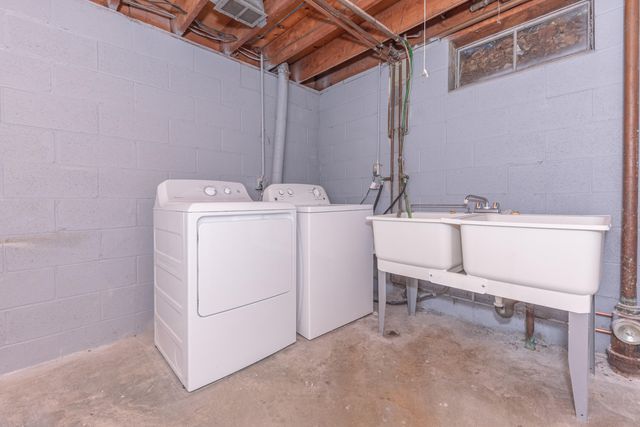 514 Mills Road, Saline City, MI 48176