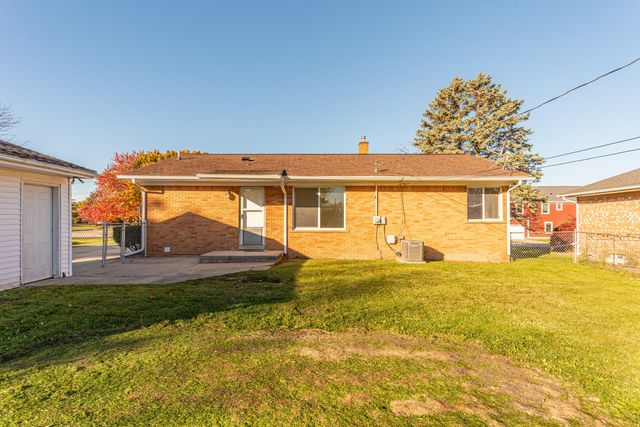 514 Mills Road, Saline City, MI 48176