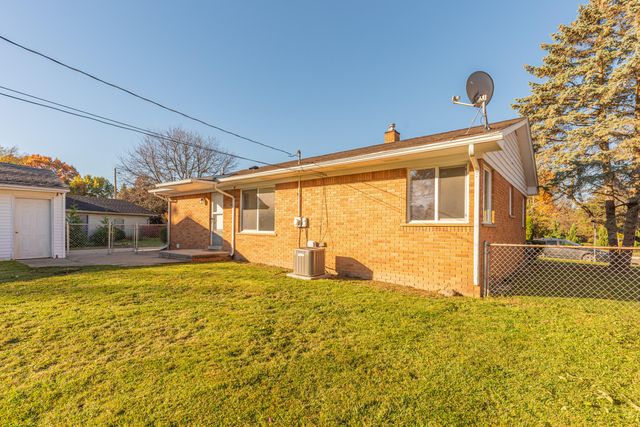 514 Mills Road, Saline City, MI 48176