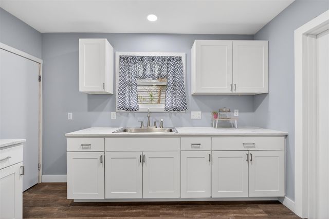 613 Hallett Street, Jackson, MI 49202