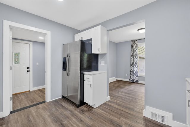 613 Hallett Street, Jackson, MI 49202