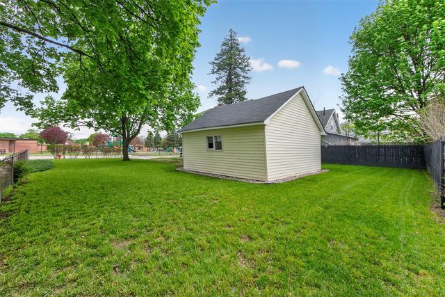 613 Hallett Street, Jackson, MI 49202