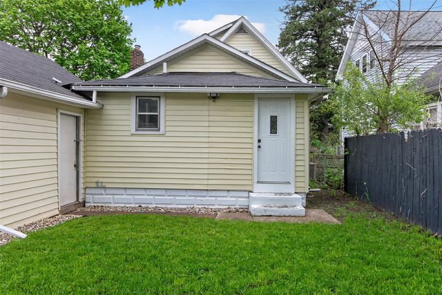 613 Hallett Street, Jackson, MI 49202