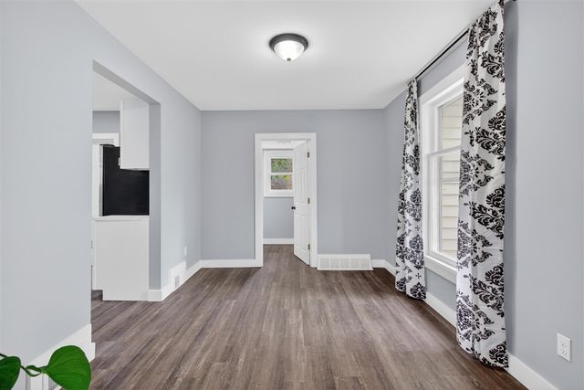613 Hallett Street, Jackson, MI 49202