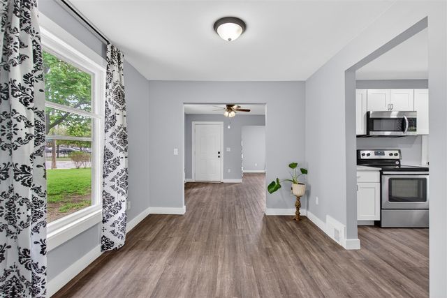 613 Hallett Street, Jackson, MI 49202