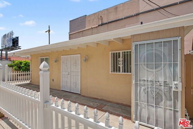 2153 Glendon Avenue, Los Angeles, CA 90025