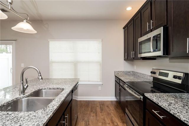 1101 Courage CT, Virginia Beach, VA 23451