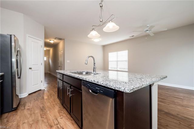 1101 Courage CT, Virginia Beach, VA 23451