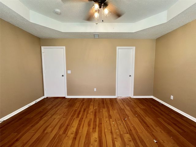 631 Stagecoach Drive, Oak Point, TX 75068