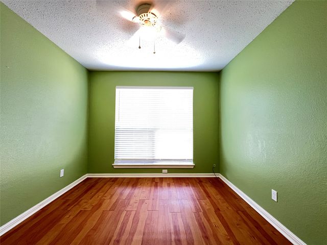 631 Stagecoach Drive, Oak Point, TX 75068