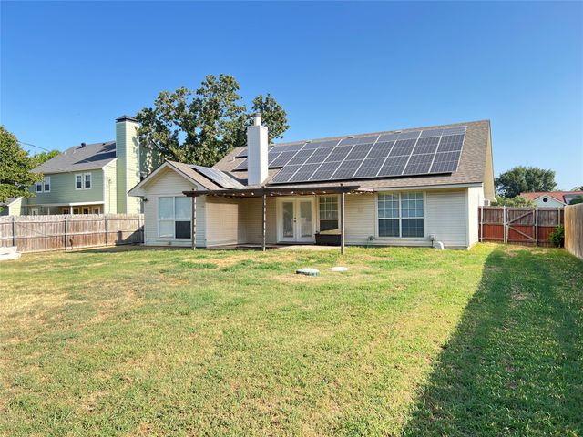 631 Stagecoach Drive, Oak Point, TX 75068