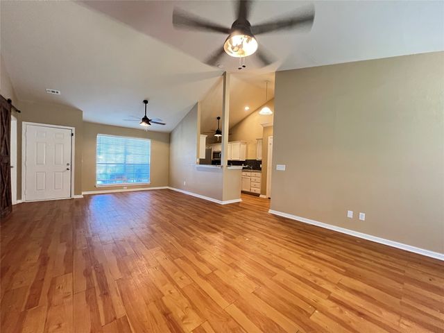 631 Stagecoach Drive, Oak Point, TX 75068
