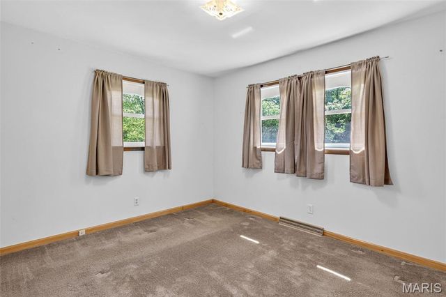 6525 Antire Road, High Ridge, MO 63049