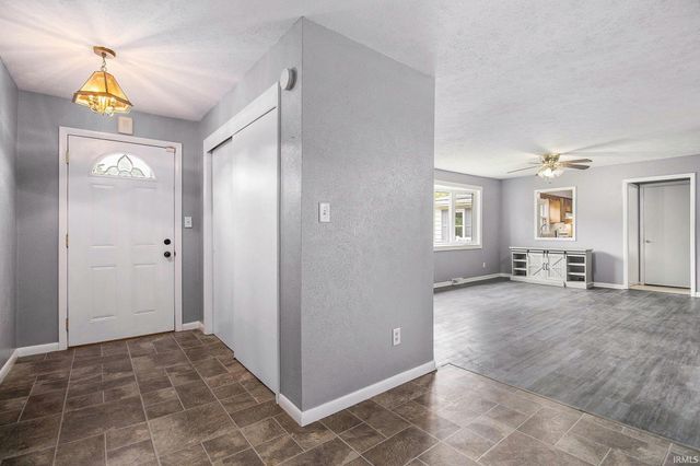 21460 Auten Road, South Bend, IN 46628